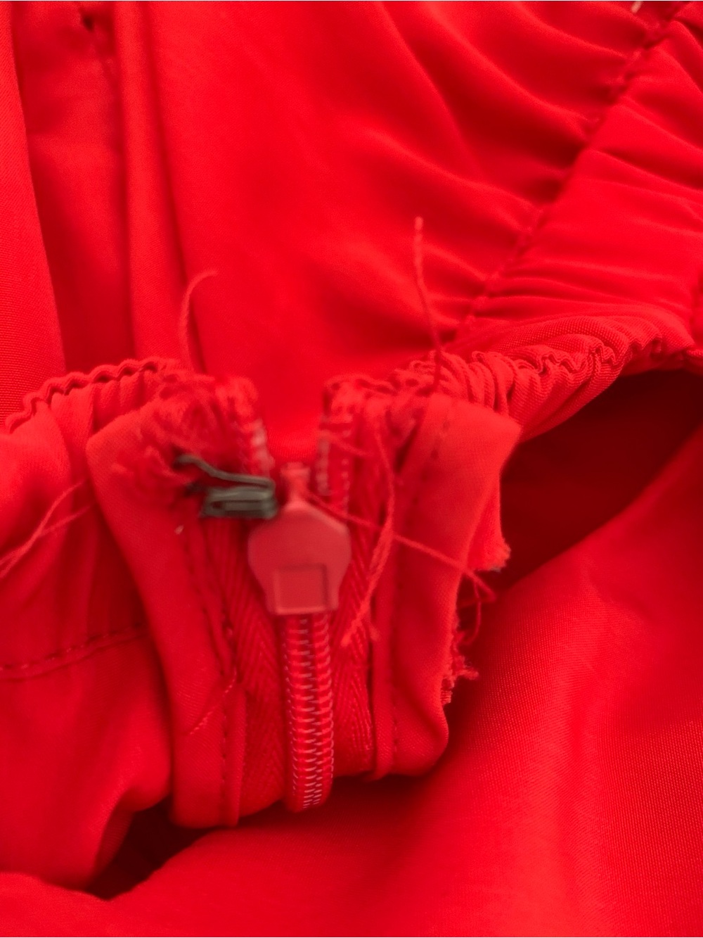BYCORPUS Red Scalloped Open Back Dress Size M Sleeveless Elastic Waist EUC - Picture 7 of 11